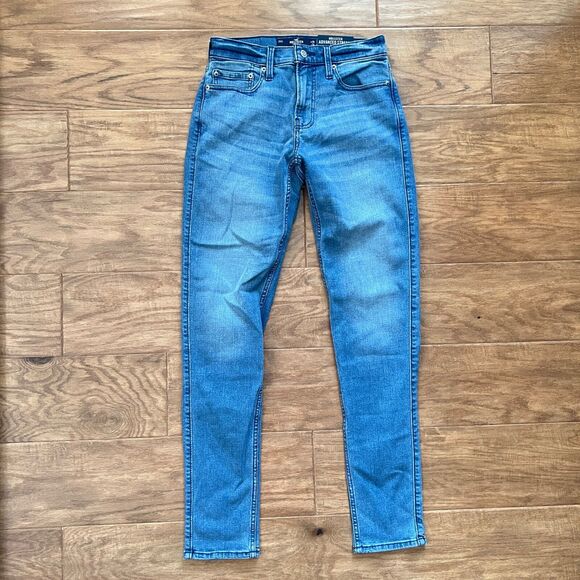 NWT Hollister Jeans Men's Size 28x34 Slim Taper Advanced Stretch Medium Wash - Picture 1 of 11